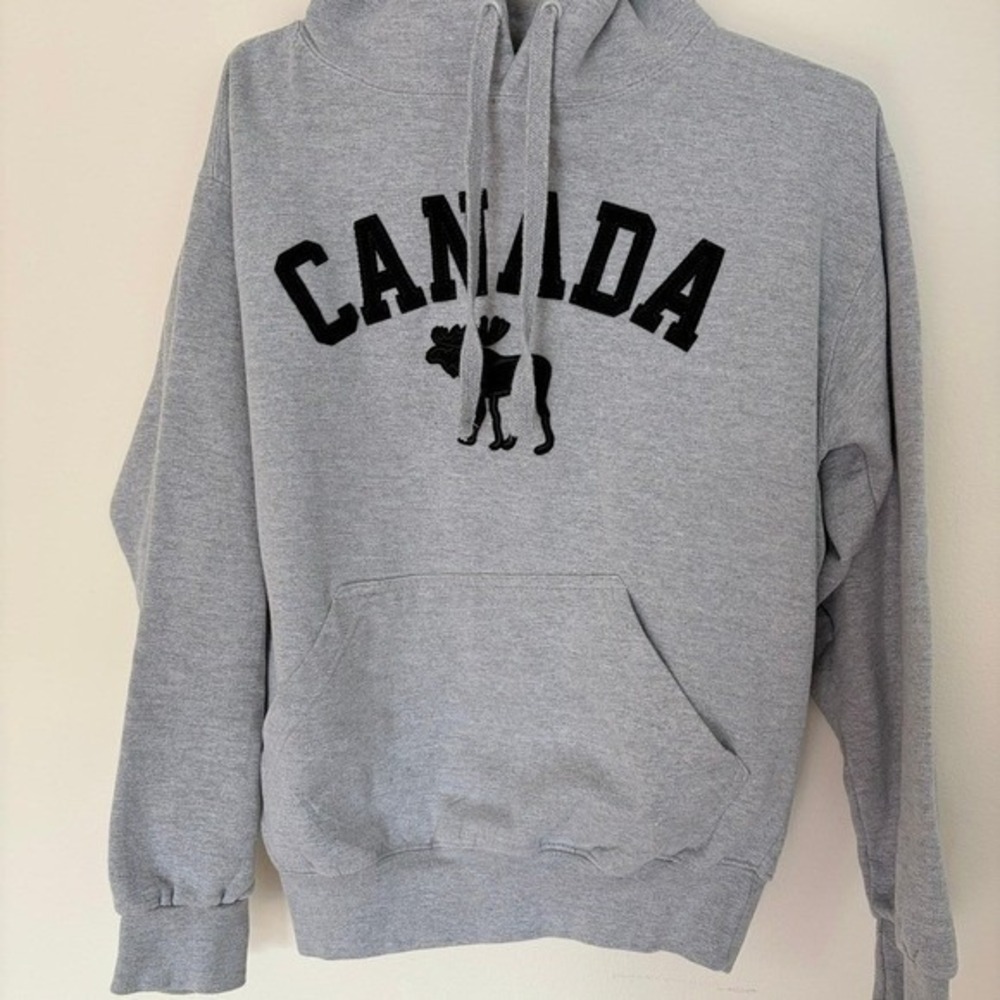 River Wear Hoodie Womens Small Gray Canada Moose Souvenir Athleisure Graphic